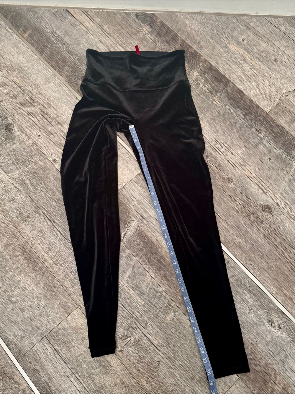 SPANXShape Leggings 4 pcs: 1 Black Faux Leather, 3 Velvet: Black, Gray, Bugundy - Picture 13 of 16